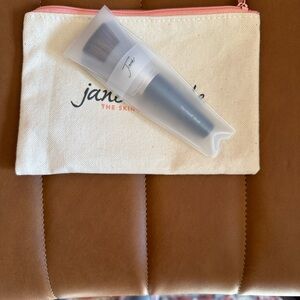 Jane Airedale-The Handi Brush